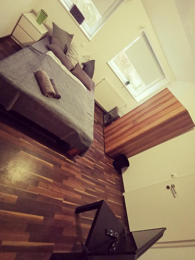 Stedinger Landhotel & Cafe Berne Экстерьер фото